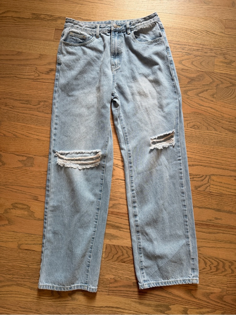 SHEIN Light Blue Distressed Straight-Leg Jeans